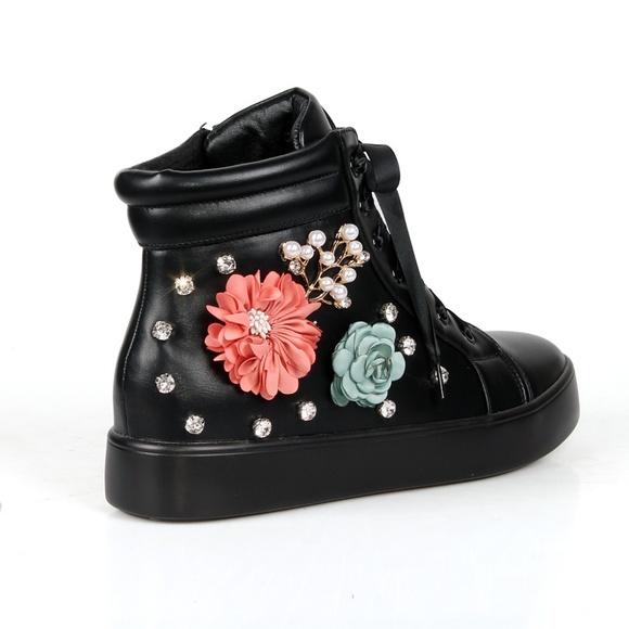 Claire-01 Rhinestone Women's Flower Sneakers - Picture 3 of 3